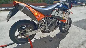 KTM 950 Supermoto (2006 - 08)  (4)