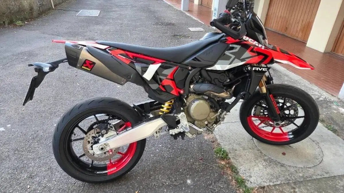 Ducati Hypermotard 698 Mono RVE (2024 - 26)  (2)
