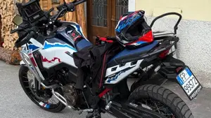 Honda Africa Twin CRF 1100L ES (2024 - 26)  (3)