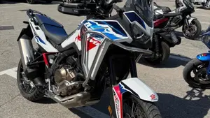 Honda Africa Twin CRF 1100L ES (2024 - 26)  (7)