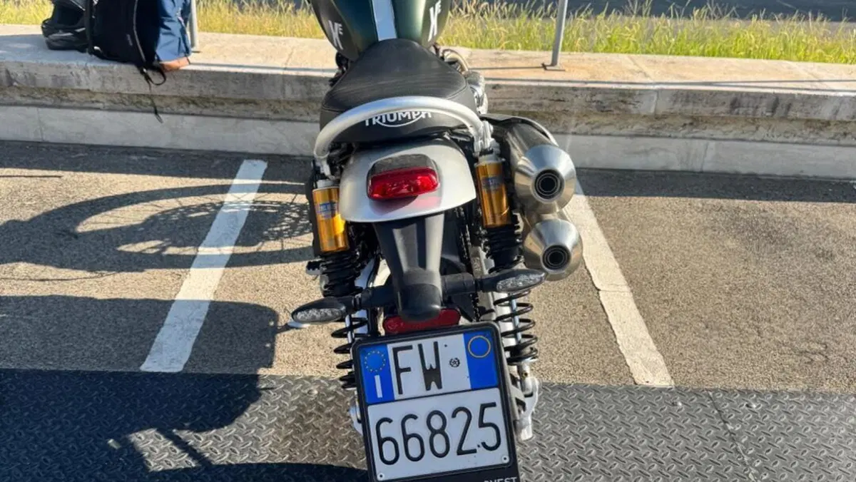 Triumph Scrambler 1200 XE (2026)  (10)
