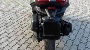 Yamaha X-Max 300 (2021 - 24)  (3)