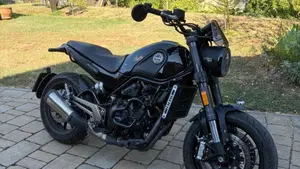 Benelli Leoncino 500 ABS (2017 - 20)  (2)