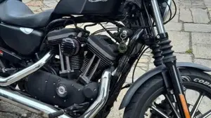 Harley-Davidson 883 Iron (2012 - 14) - XL 883N  (4)