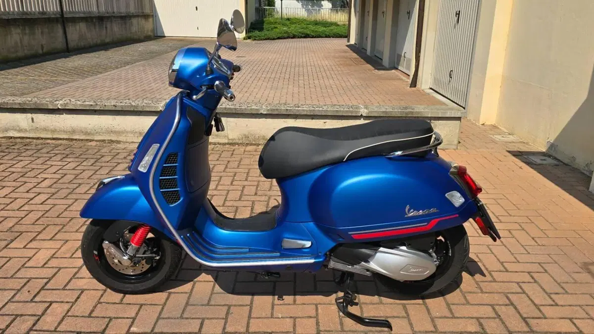 Vespa GTS 300 Hpe (2021 - 22) 