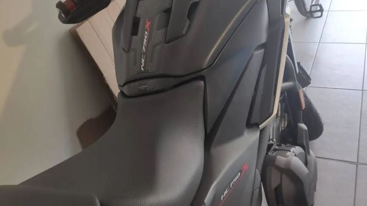 Honda NC 750 X DCT ABS (2016 - 17)  (6)