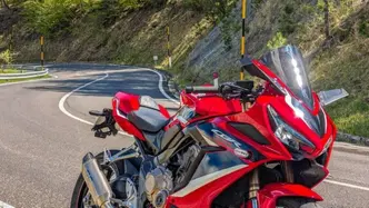 Honda CBR 650 R (2021 - 23) usata
