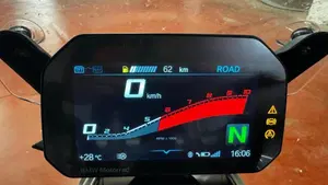 Bmw R 1250 R (2021 - 25)  (2)