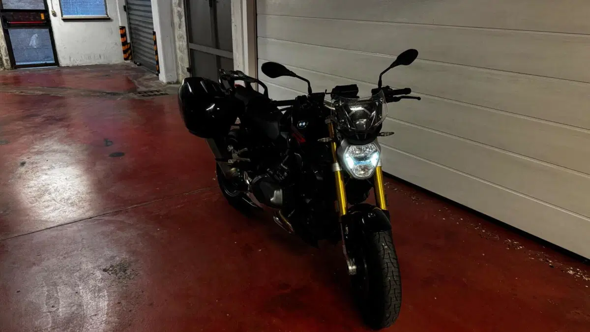 Bmw R 1250 R (2021 - 25)  (7)