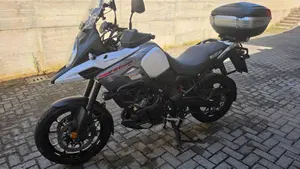 Suzuki V-Strom 1000 ABS (2014 - 17)  (4)