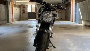 Ducati Monster 696 (2008 - 13)  (2)