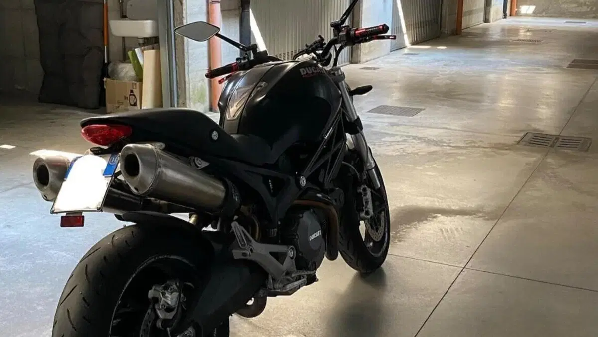 Ducati Monster 696 (2008 - 13)  (5)