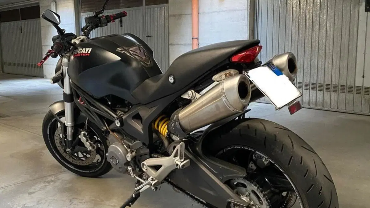 Ducati Monster 696 (2008 - 13)  (10)