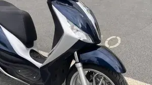 Piaggio Medley 150 S ABS (2016 - 19)  (7)