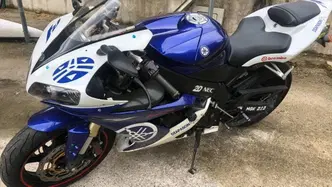 Yamaha YZF R1 (2004 - 05)
