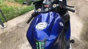 Yamaha YZF R1 (2004 - 05)  (6)