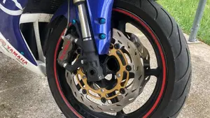Yamaha YZF R1 (2004 - 05)  (7)
