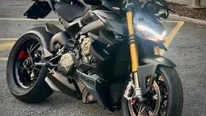 Ducati Streetfighter V4 S (2023 - 24) 