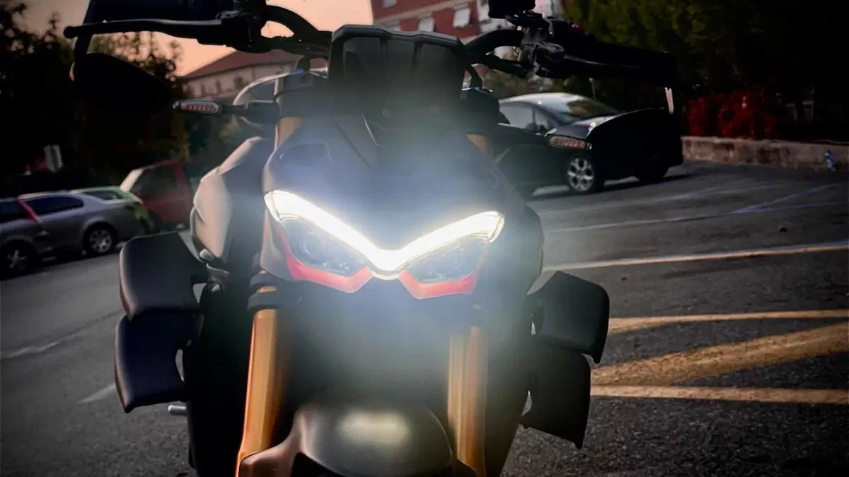 Ducati Streetfighter V4 S (2023 - 24)  (5)