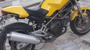Ducati Monster 900 (1997 - 98)  (13)