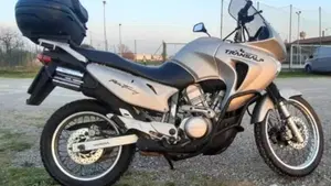 Honda Transalp XL 650V (2000 - 04) 
