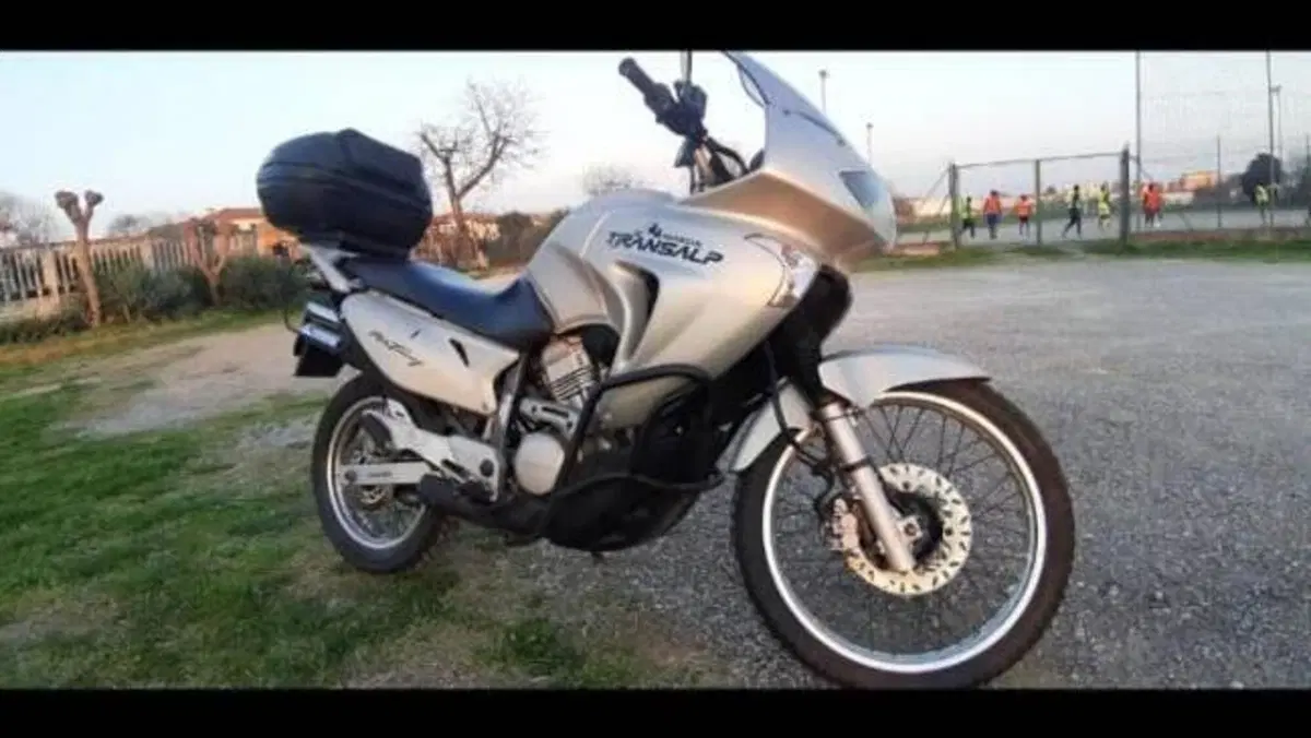 Honda Transalp XL 650V (2000 - 04)  (2)
