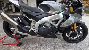 Aprilia Tuono V4 (2021 - 24)  (2)