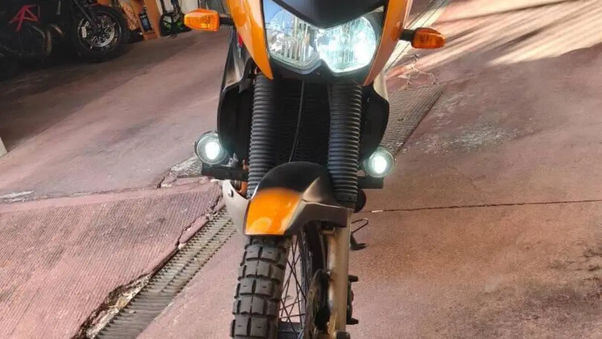 Kawasaki KLE 500 (2005 - 06)  (3)