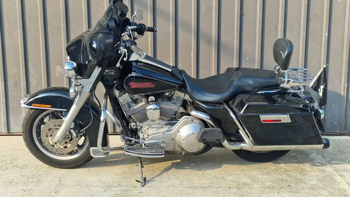Harley-Davidson 1450 Electra Glide Standard (2002 - 09) - FLHTC  (2)
