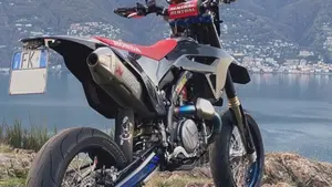 Honda CRF 450R (2021)  (4)