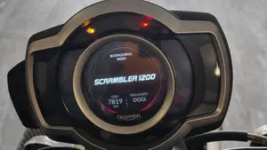 Triumph Scrambler 1200 XC (2021 - 23)  (14)