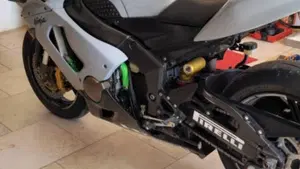 Kawasaki Ninja 636 ZX-6R (2005 - 06)  (2)