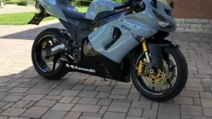 Kawasaki Ninja 636 ZX-6R (2005 - 06)  (5)