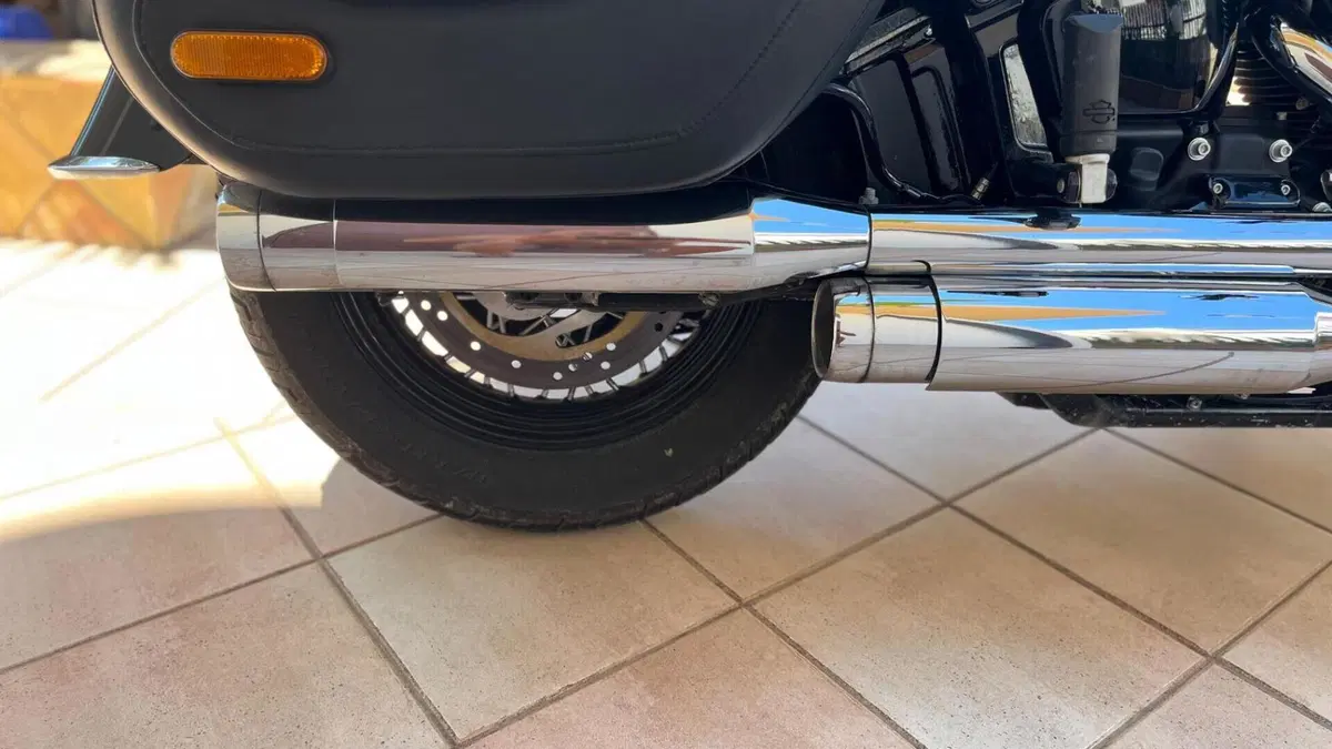 Harley-Davidson 114 Heritage Classic (2018 - 20) - FLHCS  (3)