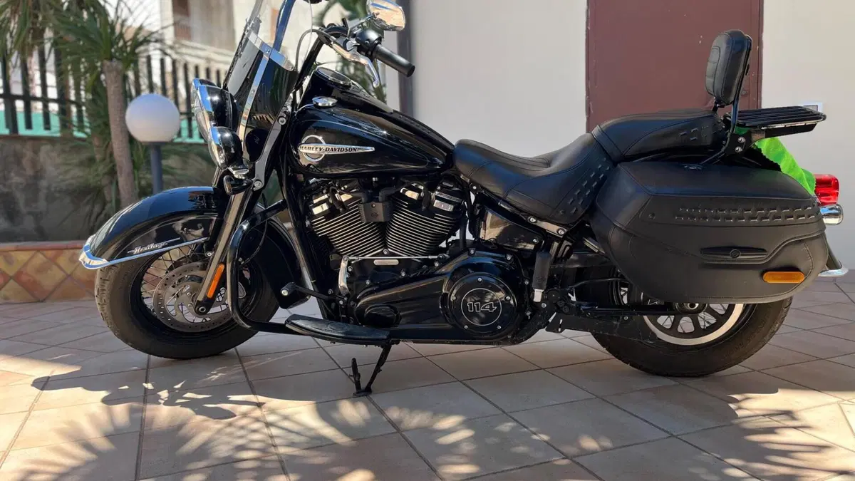 Harley-Davidson 114 Heritage Classic (2018 - 20) - FLHCS  (8)