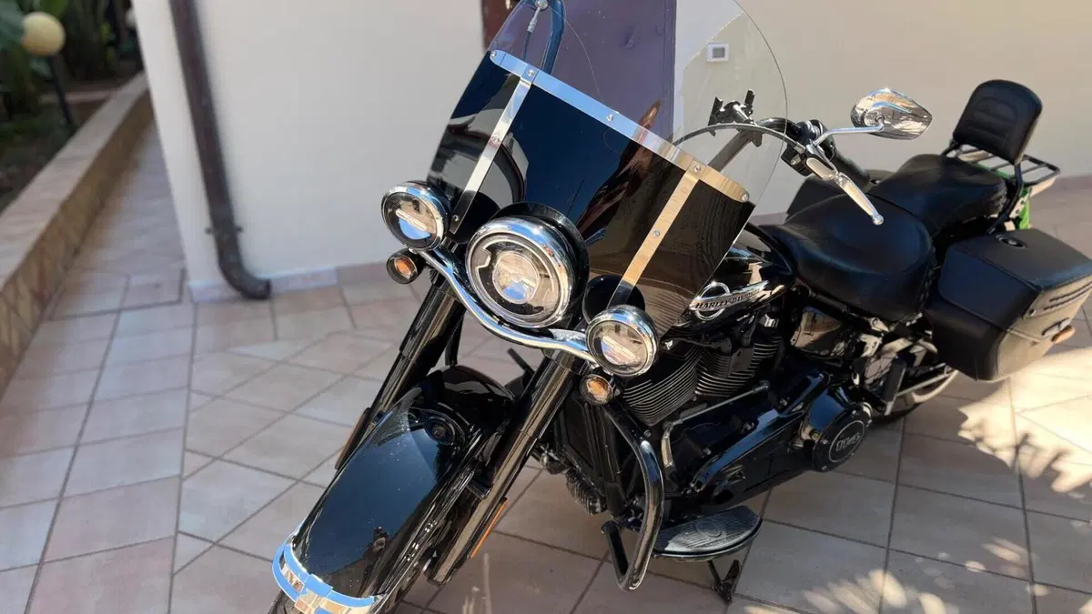 Harley-Davidson 114 Heritage Classic (2018 - 20) - FLHCS  (9)