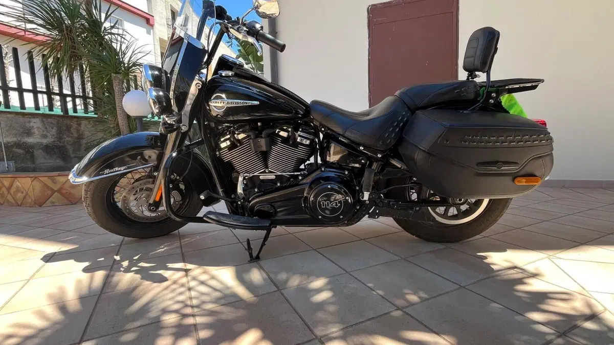 Harley-Davidson 114 Heritage Classic (2018 - 20) - FLHCS  (11)
