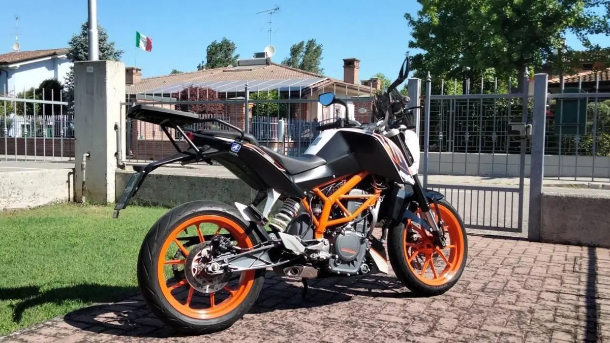 KTM 390 Duke ABS (2012 - 16)  (2)