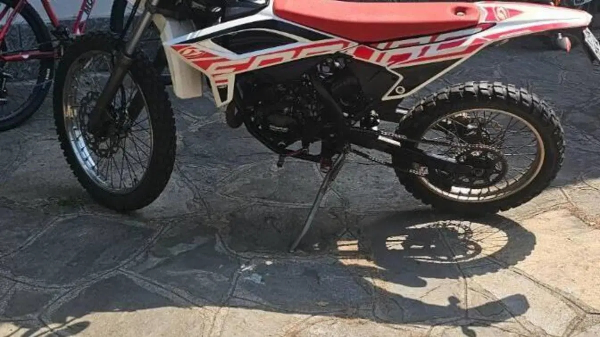 Betamotor RR 50 Enduro (2021 - 26)  (3)