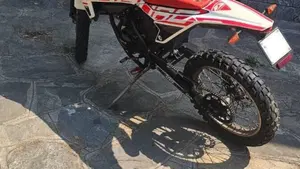 Betamotor RR 50 Enduro (2021 - 26)  (4)
