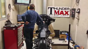 Harley-Davidson 1690 Street Glide (2011 - 13) - FLHX  (11)