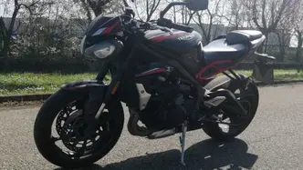 Triumph Street Triple R (2020 - 22)