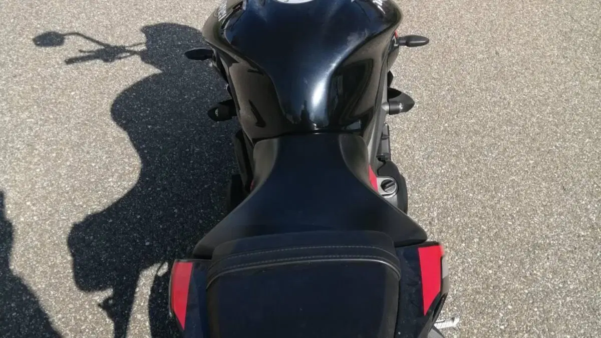 Triumph Street Triple R (2020 - 22)  (4)
