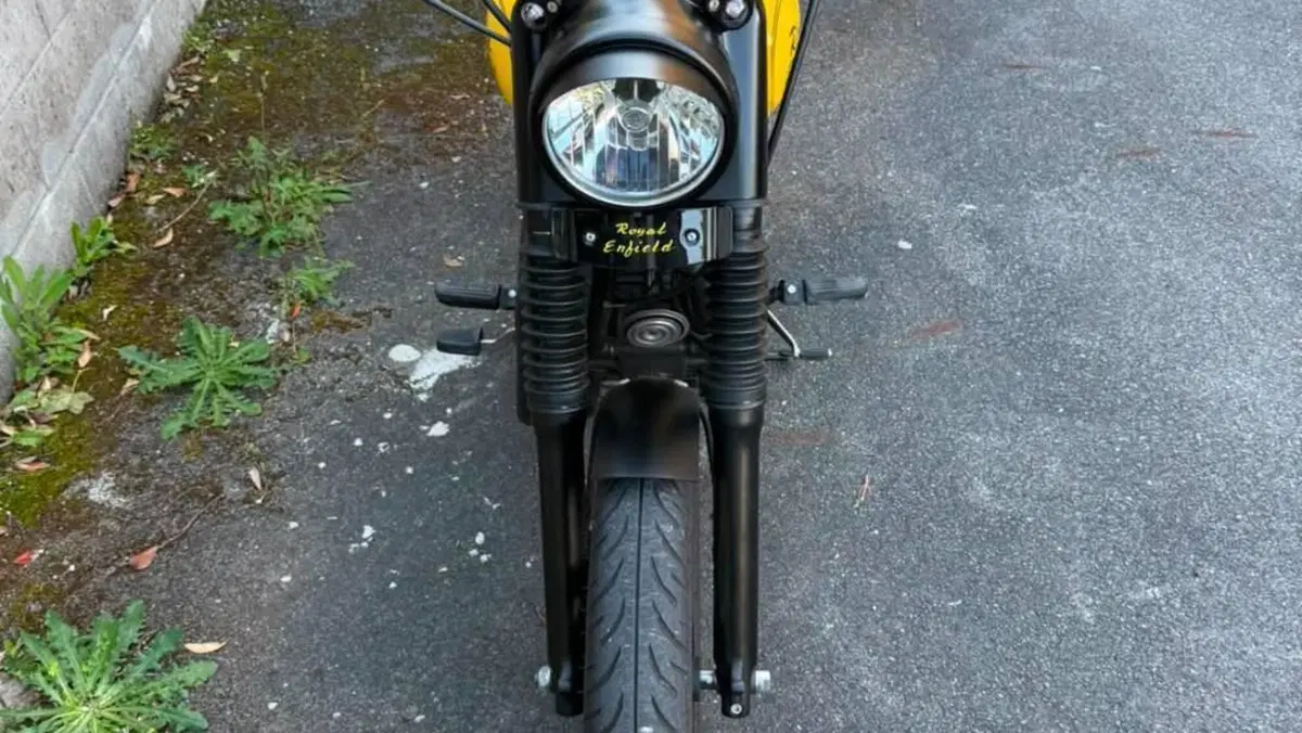 Royal Enfield Classic 350 (2021 - 26)  (3)