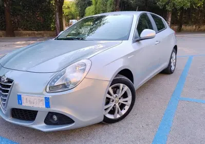 Alfa Romeo Giulietta 1.6 JTDm-2 Distinctive (2)