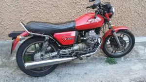 Moto Guzzi   (2)