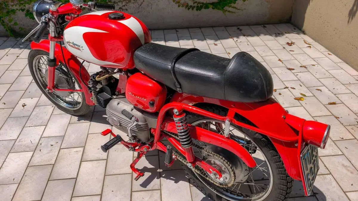 Aermacchi Harley-Davidson   (5)
