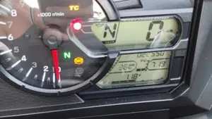 Suzuki V-Strom 650XT (2021 - 25)  (8)