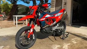 KTM 690 SMC R (2023 - 25)  (2)