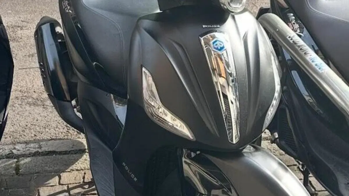 Piaggio Beverly 300 i.e. Police ABS-ASR (2017 - 20) 